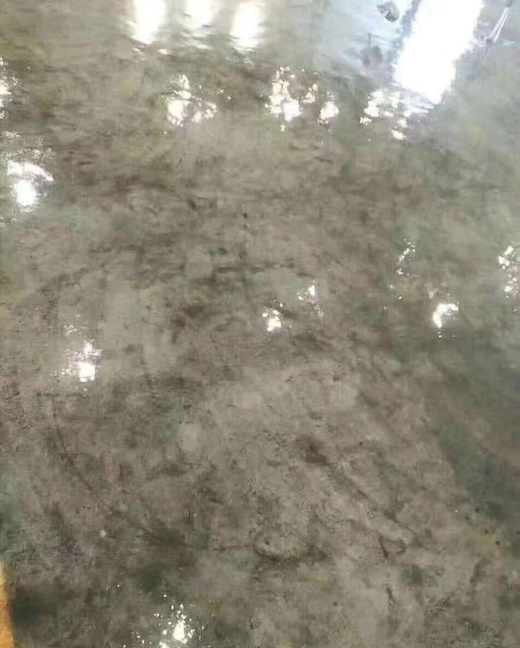 无溶剂底漆